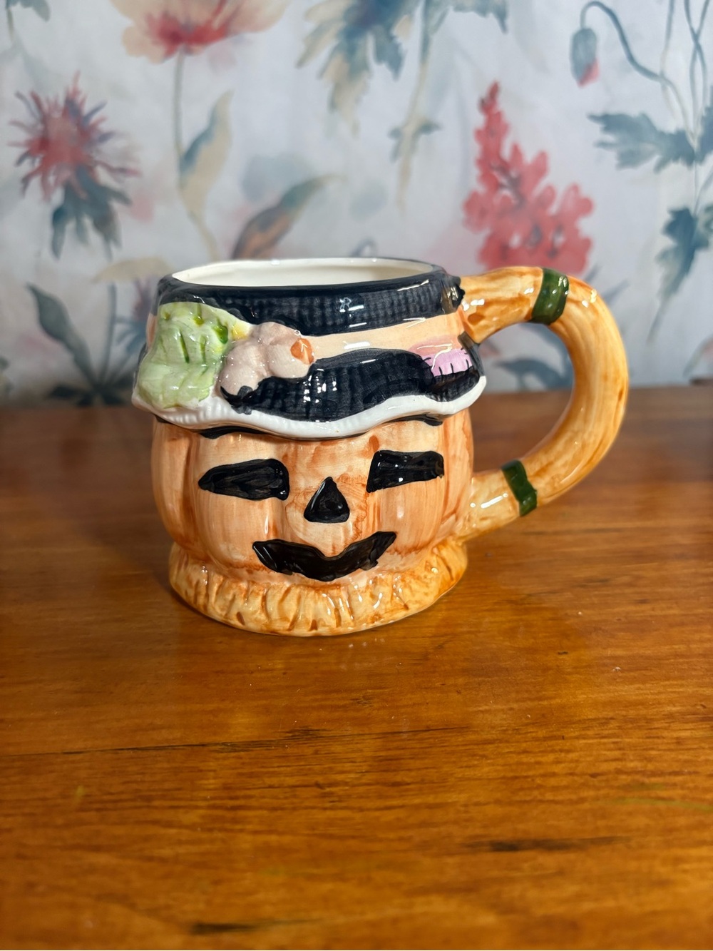 Vintage Hand-Painted Ceramic Pumpkin Jack-O'-Lantern Mug - Orange